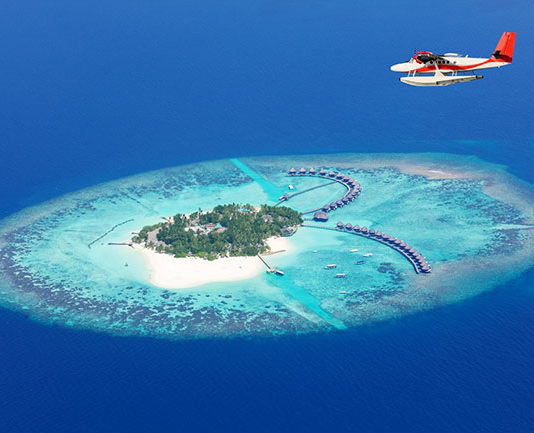 Luksusowe egzotyczne wakacje tylko we dwoje? Zamieszkaj w domku na wodzie na rajskich Malediwach!